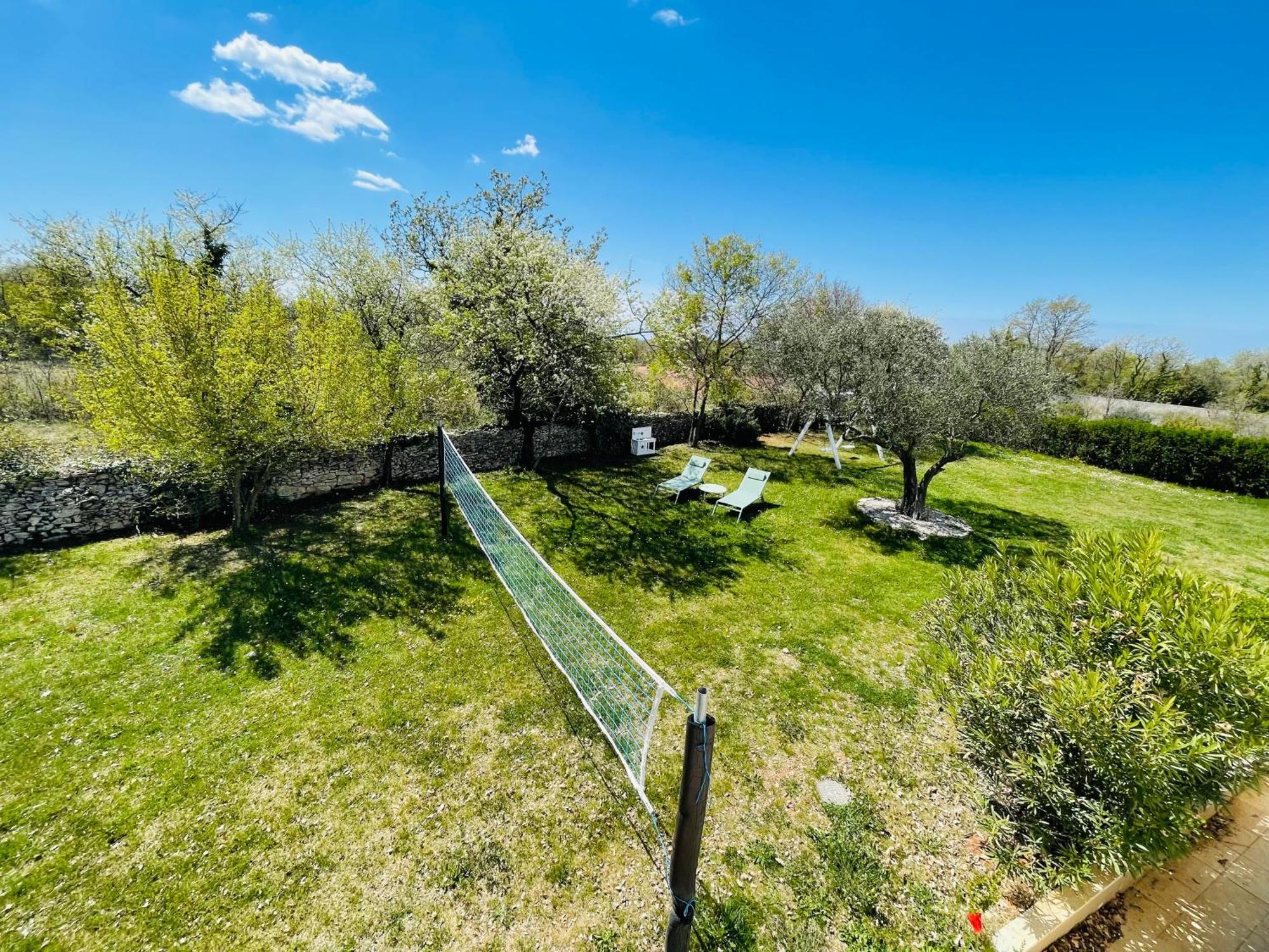 Luxury Villa In Istria - 9,000 Sqm Private Estate With Pool & Sauna, 15 Min To Sea, Near Fazana, 3 Bedrooms Jursici Экстерьер фото