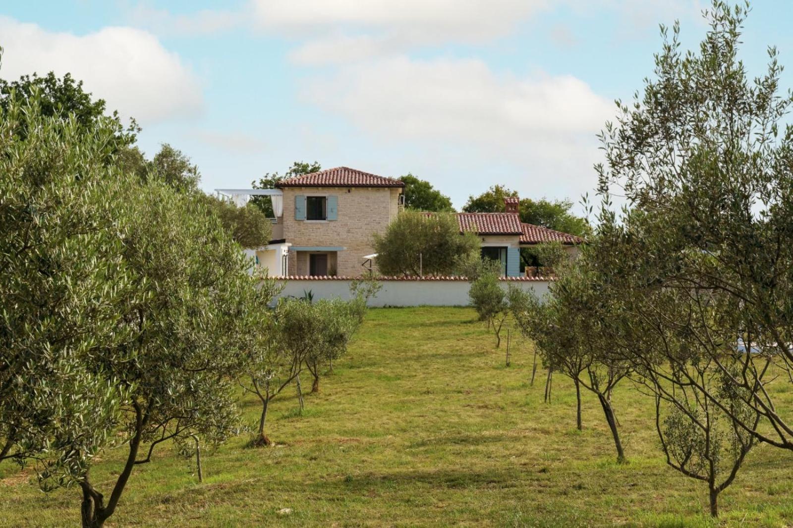 Luxury Villa In Istria - 9,000 Sqm Private Estate With Pool & Sauna, 15 Min To Sea, Near Fazana, 3 Bedrooms Jursici Экстерьер фото